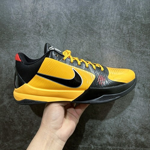 Nuove scarpe ginnastica - nuove,